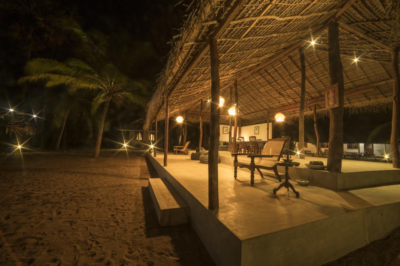 Anawasal Hotel Kalpitiya Bagian luar foto