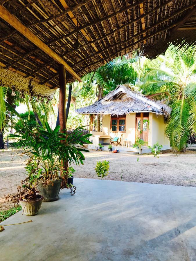 Anawasal Hotel Kalpitiya Bagian luar foto
