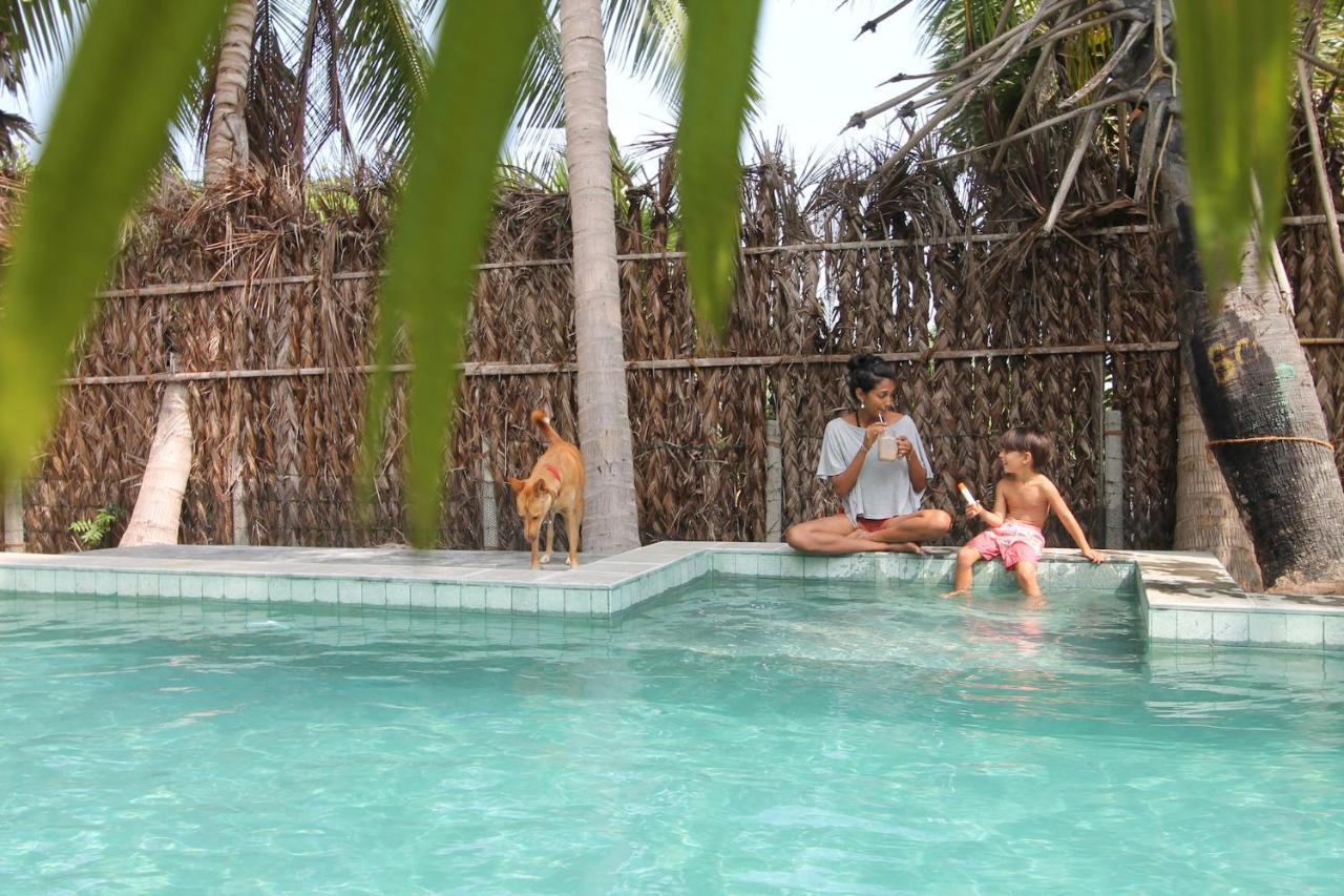 Anawasal Hotel Kalpitiya Bagian luar foto